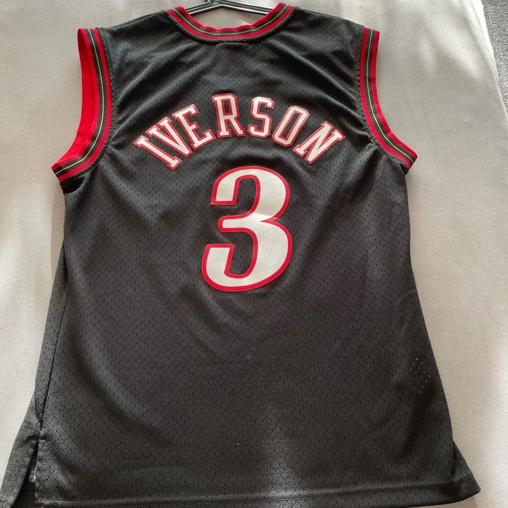 Allen Iverson Philadelphia 76ers Road 2000-01 Mitchell & Ness Jersey - Picture 2 of 5